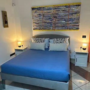 https://aduepassi-bb-apartement-2.it-tuscanyhotel.com